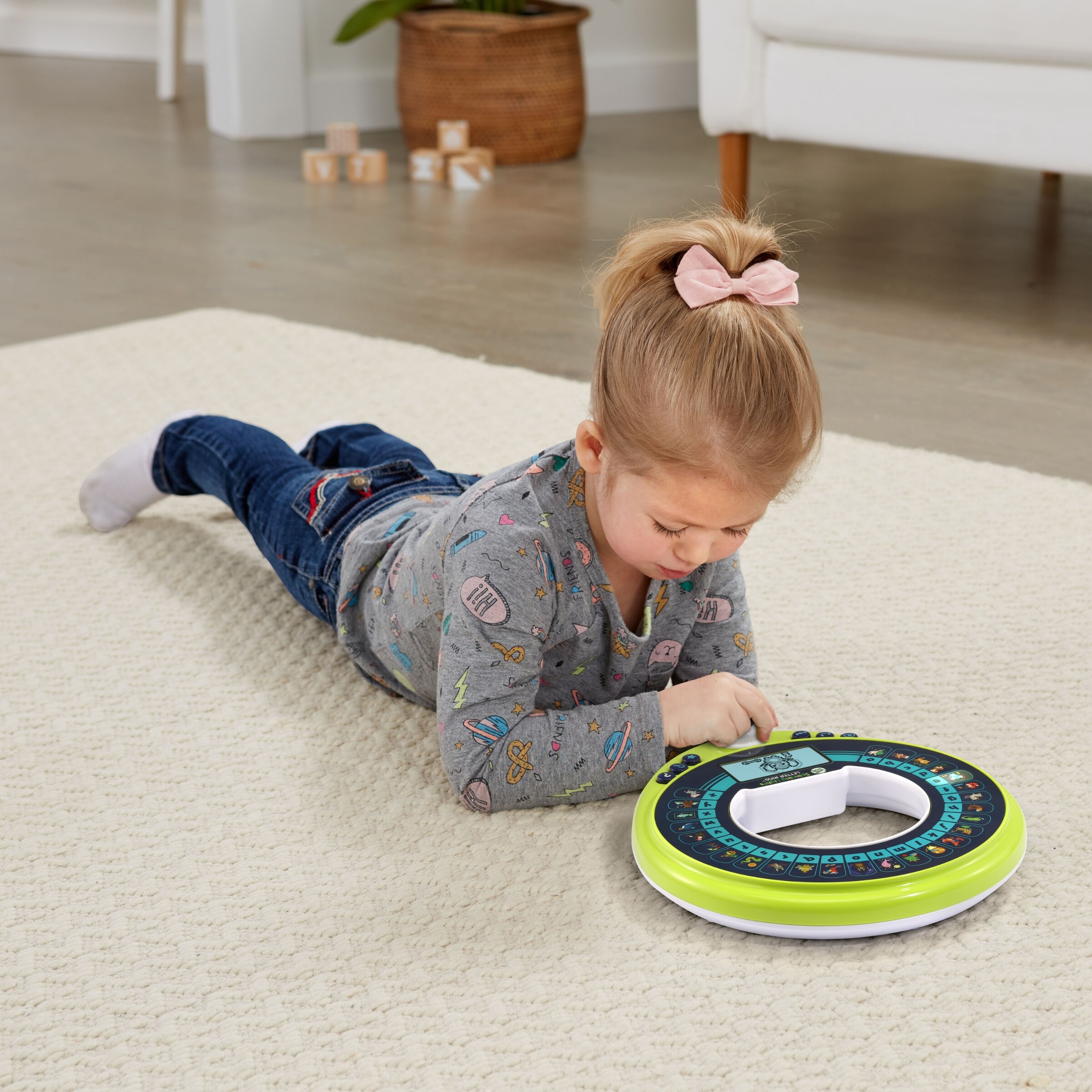 LeapFrog Spinning Lights Letter Ring The Pen Centre