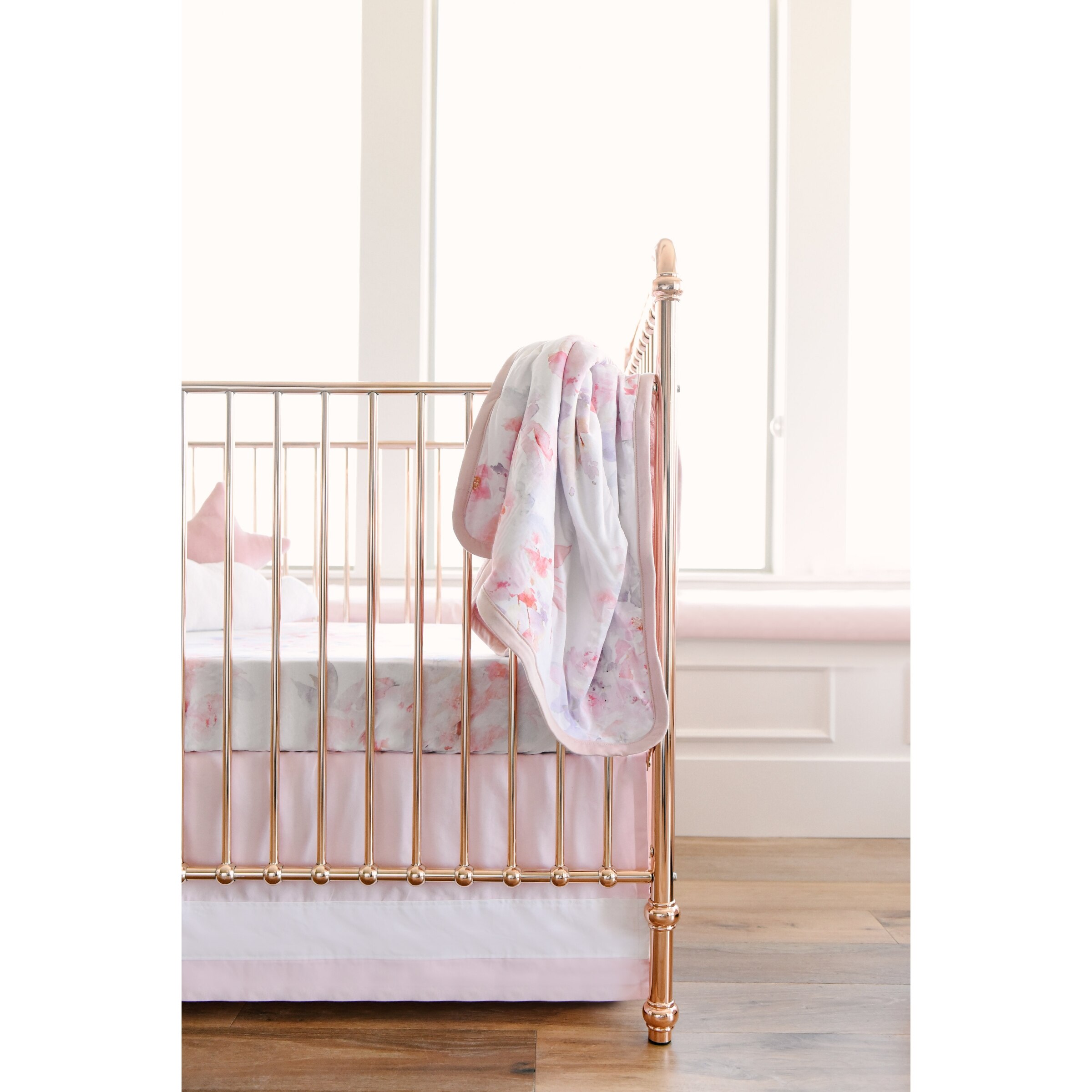 Oilo 2024 crib skirt