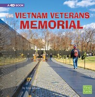 The Vietnam Veterans Memorial: A 4D Book