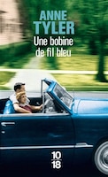 UNE BOBINE DE FIL BLEU