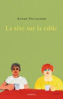 La tête sur la table