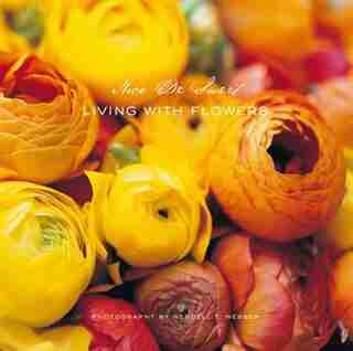 Living with Flowers by Nico de Swert