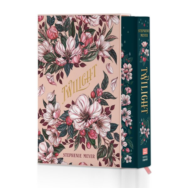 Twilight: Deluxe Collector’s Edition by Stephenie Meyer, Paper over Board | Indigo Chapters