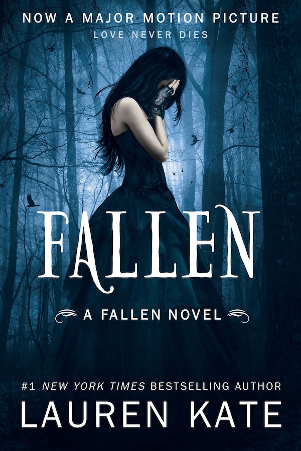 Fallen by Lauren Kate, Paperback | Indigo Chapters