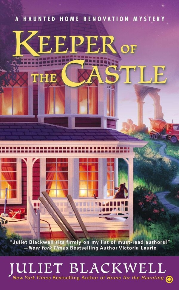 Keeper of the Castle by Juliet Blackwell, Mass Market Paperback | Indigo Chapters