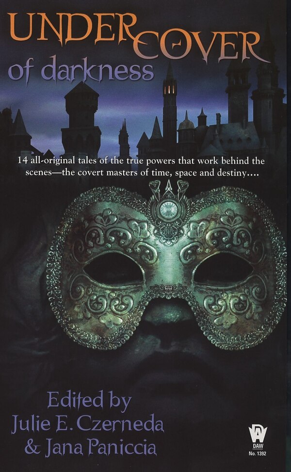 Under Cover Of Darkness by Julie E. Czerneda, Mass Market Paperback | Indigo Chapters