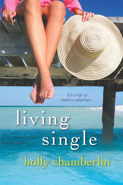 Living Single by Holly Chamberlin, Paperback | Indigo Chapters