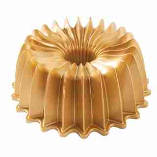 NORDIC WARE BRILLIANCE BUNDT CAKE PAN 10 CUPS