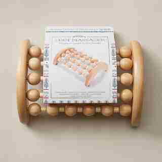 WOODEN FOOT MASSAGER