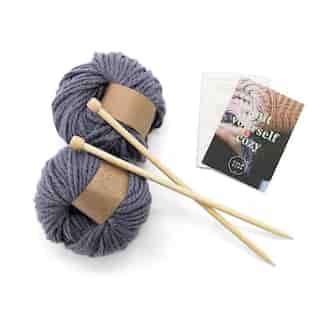 CALM CLUB COMFORT BLANKET KNITTING KIT