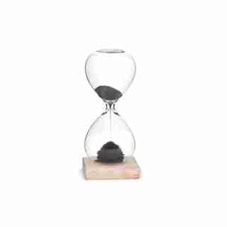 Magnetic Hourglass
