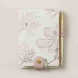 SECRET GARDEN POCKET LISTPAD PAINTED MAGNOLIAS