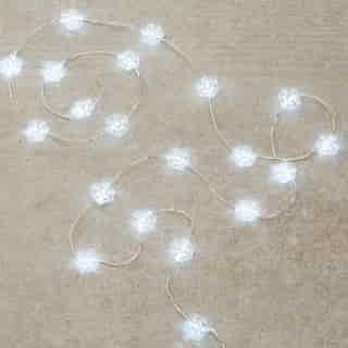 Snowflake LED 20-Light Indoor Strand – Cool White, 40”