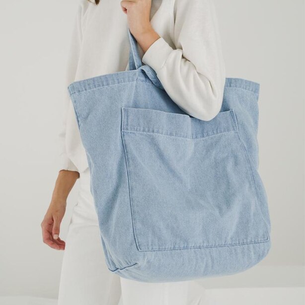 BAGGU Giant Pocket Tote - Light Denim