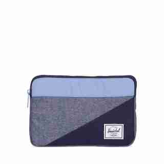 HERSCHEL ANCHOR SLEEVE FOR IPAD MINI Chambray Crosshatch/Hydrangea/Peacoat
