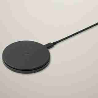 NATIVE UNION DROP CLASSIC LEATHER WIRELESS CHARGER BLACK