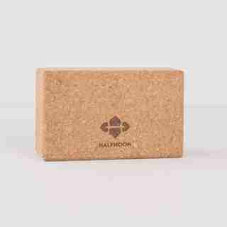 HALFMOON NATURAL CORK YOGA BLOCK