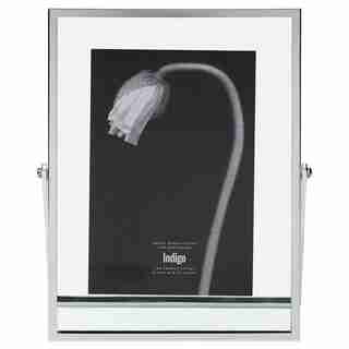 Vertical Floating Easel Frame – Silver, 4” x 6”