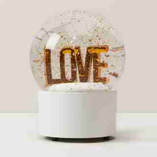 SNOW GLOBE LOVE