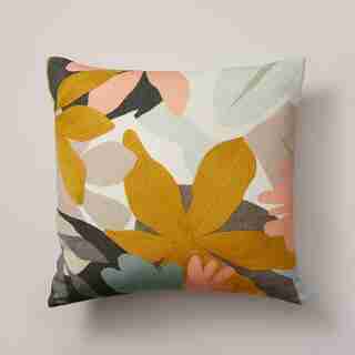 ABSTRACT FLORAL PILLOW COVER – HONEY, 18” X 18”