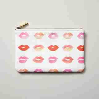 LOVE AND LORE MEDIUM POUCH IVORY KISSES