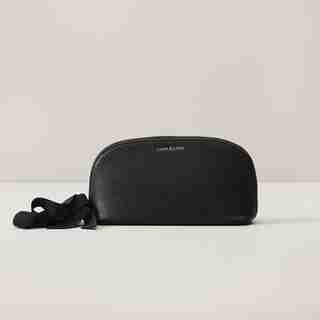 LOVE AND LORE RIBBON COSMETIC BAG BLACK