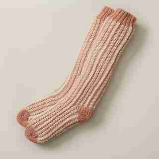 VERTICAL RIB READING SOCKS™ PINK