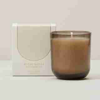POURED GLASS CANDLE SPICED VANILLA AND CASHMERE