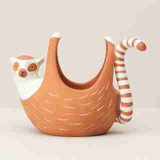 TERRACOTTA LEMUR PLANTER