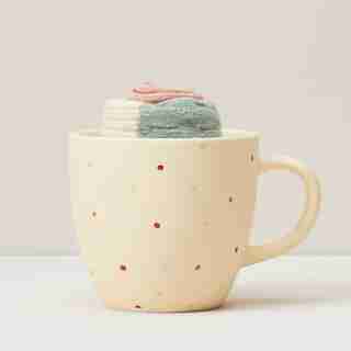 COLOURED DOTS MUG & SOCKS SET