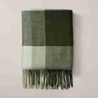 OUI MONDO PLAID HOLLY GREEN SUPER-SOFT THROW BLANKET