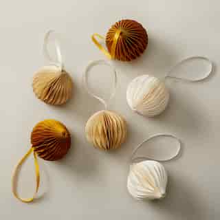 OUI MUSTARD PAPER ORNAMENTS SET OF 6