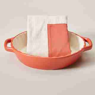 Stoneware Pie Baking dish & apron set, Gerbera Daisy