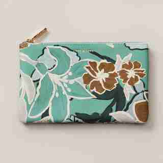 LOVE AND LORE MEDIUM POUCHETTE WINTER FLORAL GREEN