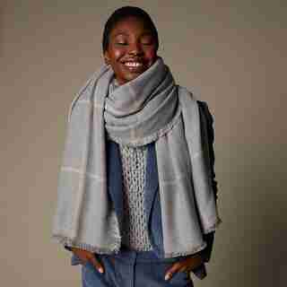 LOVE AND LORE REVERSIBLE WINDOWPANE SCARF HEATHER GREY & OATMEAL