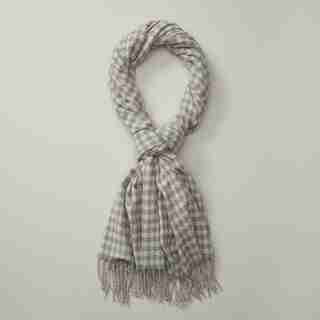 LOVE AND LORE SUSTAINABLE STYLE ECO HOUNDSTOOTH SCARF GREY & IVORY