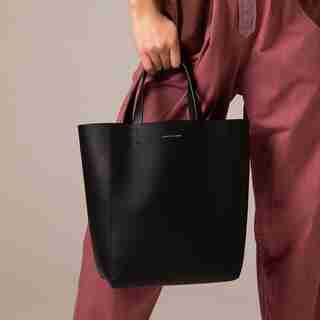 LOVE AND LORE MINI HEATHER TOTE BLACK