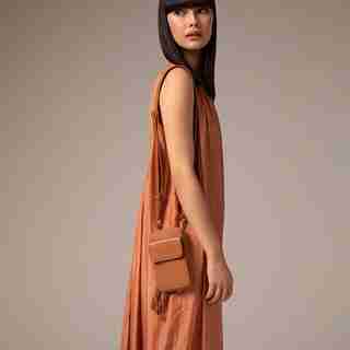 PHONE CROSSBODY, TAN