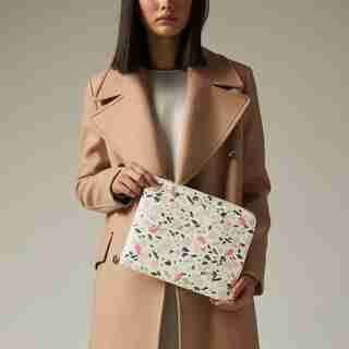 LOVE AND LORE ON-THE-GO POUCH DITZY PRNT BLUSH