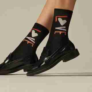 MI-CHAUSSETTES – LOVE, NOIR