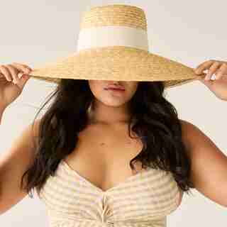 LOVE AND LORE BRAIDED FLAT TOP HAT NATURAL