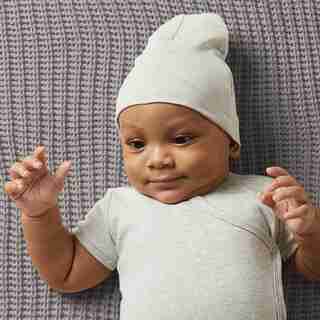 THE LITTLEST ORGANIC HAT - GREY BABY 0-12 MONTHS