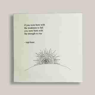 Toile Strength To Rise – Rupi Kaur (30,5 CM X 30,5 CM)