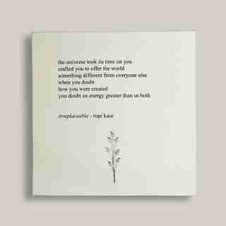 Toile Universe – Rupi Kaur (30,5 CM X 30,5 CM)