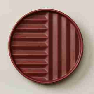 OUI PLANTER SAUCER PLUM MEDIUM