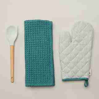 OVEN MITT, TEA TOWEL & UTENSIL SET, SPIRAL