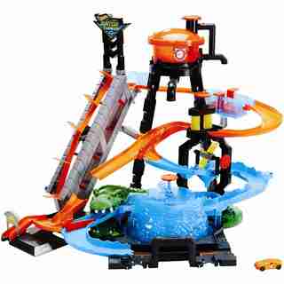 Hot Wheels ULTIMATE SERIES GATOR CAR WASH