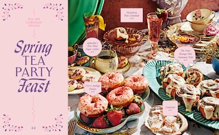 Aperçu du contenu_60 divine recipes inspired by the #1 New York Times bestselling series and WEBTOON phenomenon