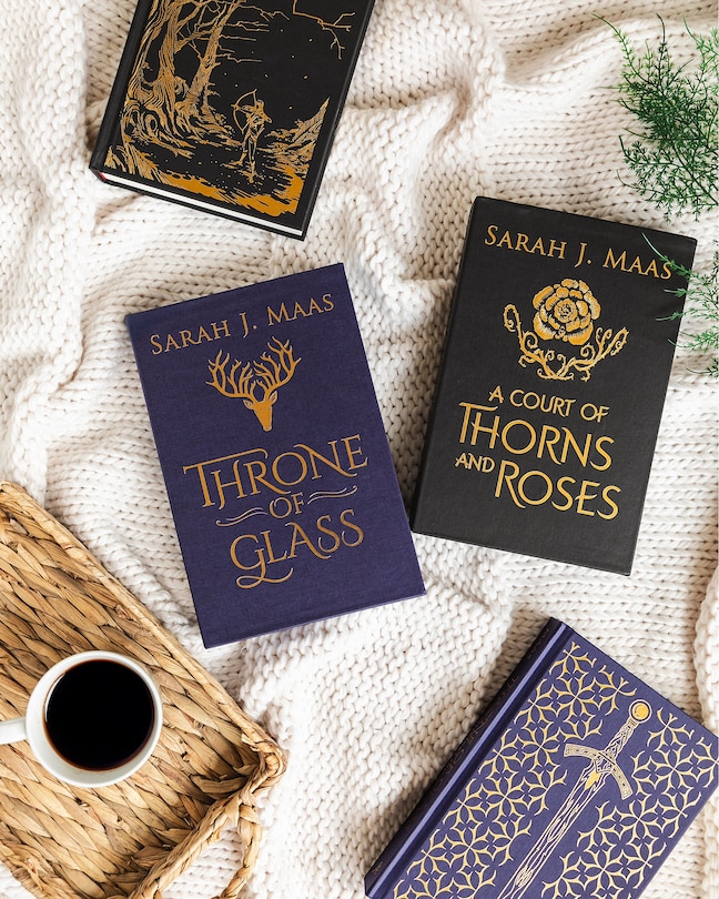 Sample content 2_A Court of Thorns and Roses Collector's Edition