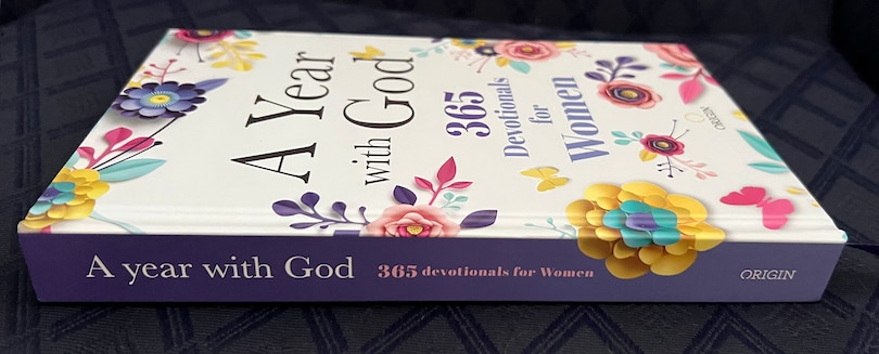Aperçu du contenu 2_A Year With God: 365 Devotionals for Women